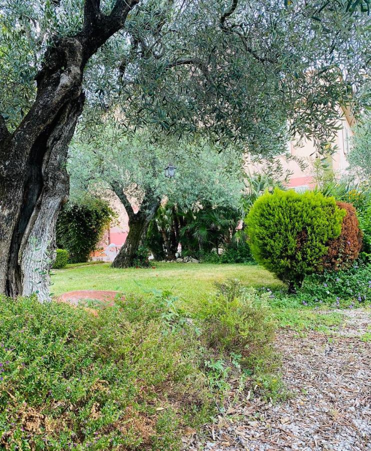 Cali-Formia B&B Exterior foto